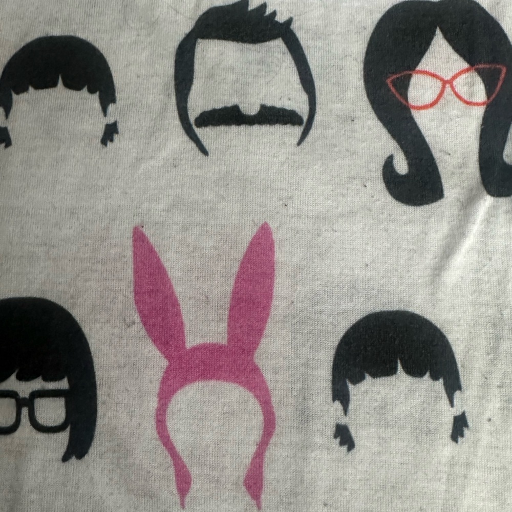 Bob's Burgers graphic t-shirt w Allover Character Print | S | shows some wear - Picture 12 of 16